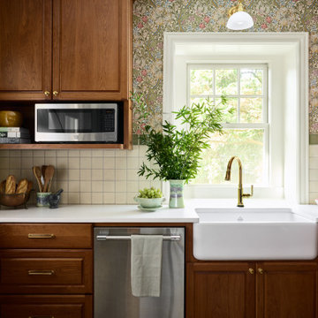 Airy Craftsman Kitchen