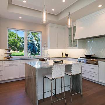Makaya - 1021 6th St South, Naples FL