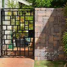 SIDE GATES