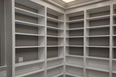 Example of a home office design in New York