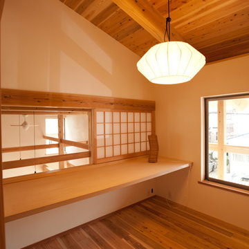 F-House