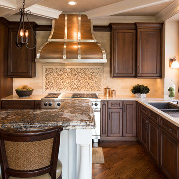 North Oaks - Traditional Kitchen, Laundry, Master Suite Remodel