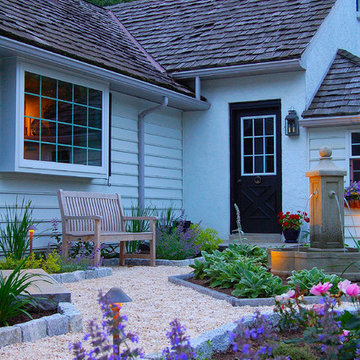 Ephrata Residence. Traditional romantic garden.