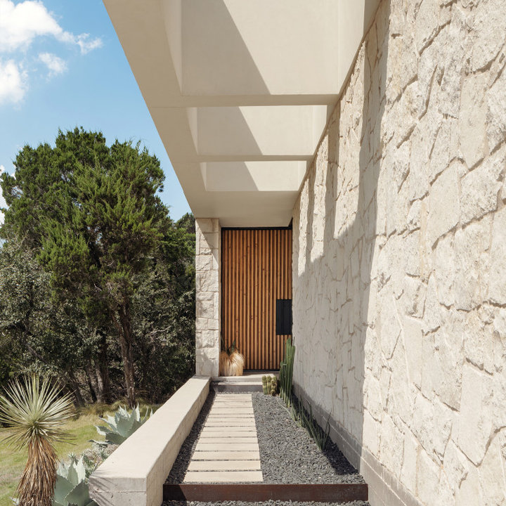 75 Modern Front Door Ideas You'll Love - August, 2025 | Houzz