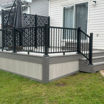 Azek's Boardwalk and Castle Gate with IRX modern rail and hideaway screens