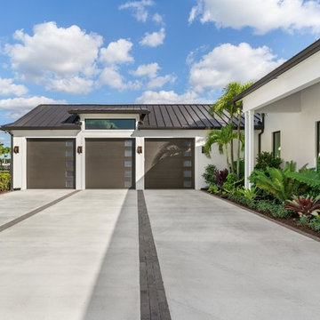 Equestrian: M&M show stables