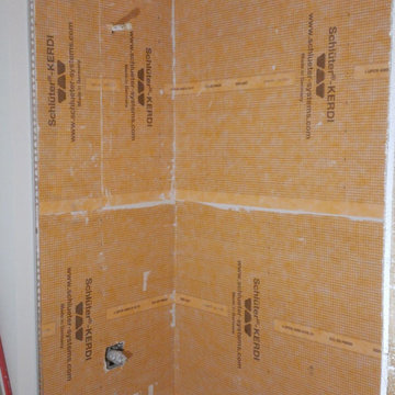 bathroom remodel (before)