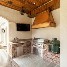 outdoor kitchen
