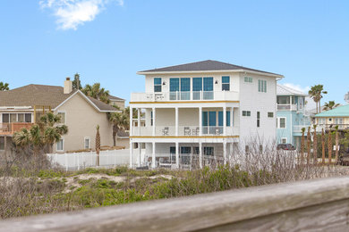 Exterior home idea in Jacksonville
