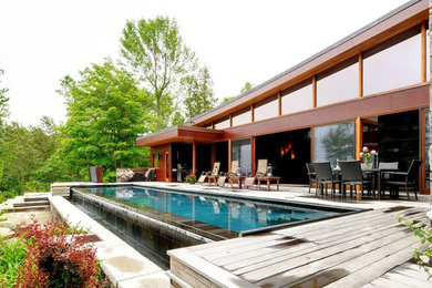 Example of a trendy pool design in Toronto