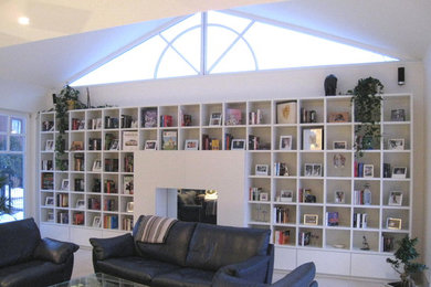 Modernes Wohnzimmer in Sonstige