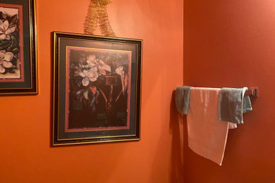 Powder room - powder room idea in Chicago