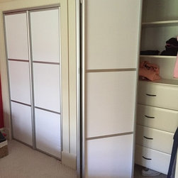 BFD-07 WengeWhite Obscure Glass Single Bi-Fold Door - Interior Doors