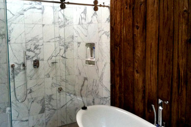 Example of an arts and crafts bathroom design in New York