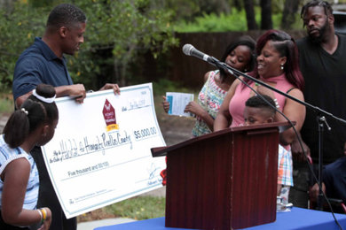 Warrick Dunn Charities/Home for the Holidyas/ Habitat for Humanities/Publix Char