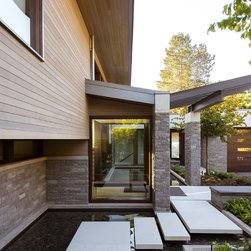 Quantum Windows & Doors | Hlynsky + Davis Architects - Windows And Doors