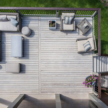 Screened in porch