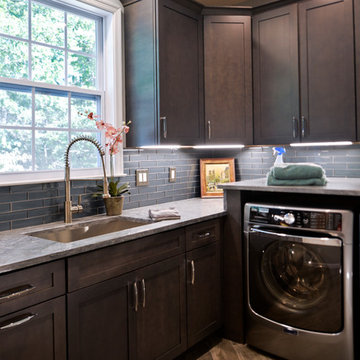 Beautiful Side Addition to Oak Hill Home