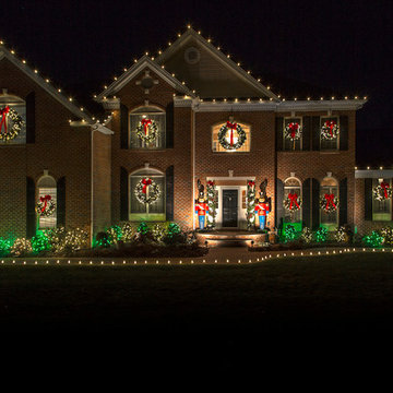 Holiday Decor: Toy Soldiers and Christmas Lights