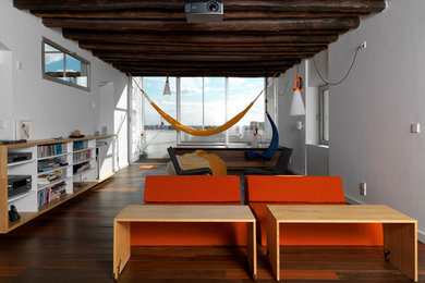 Inspiration for a transitional living room remodel in Madrid