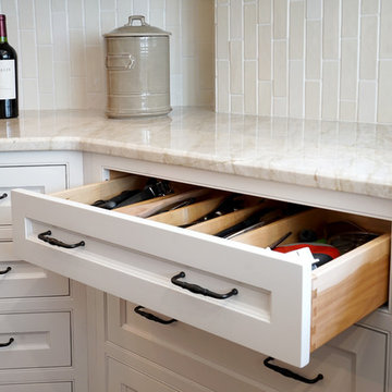Niece Custom Cabinetry w/ StarMark Cabinetry in Lebanon