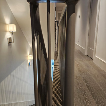 Project #112 | Traditional Staircase with Continuous Rail System