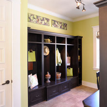 ENTRY MUD ROOM