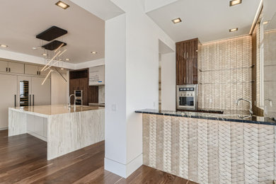 Photo of a modern kitchen in Denver.