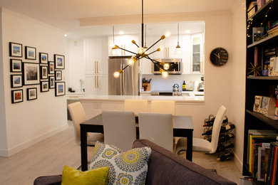 Example of a minimalist living room design in Vancouver