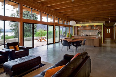 Example of a minimalist kitchen design in Portland