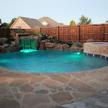 Custom Pools & Living Areas