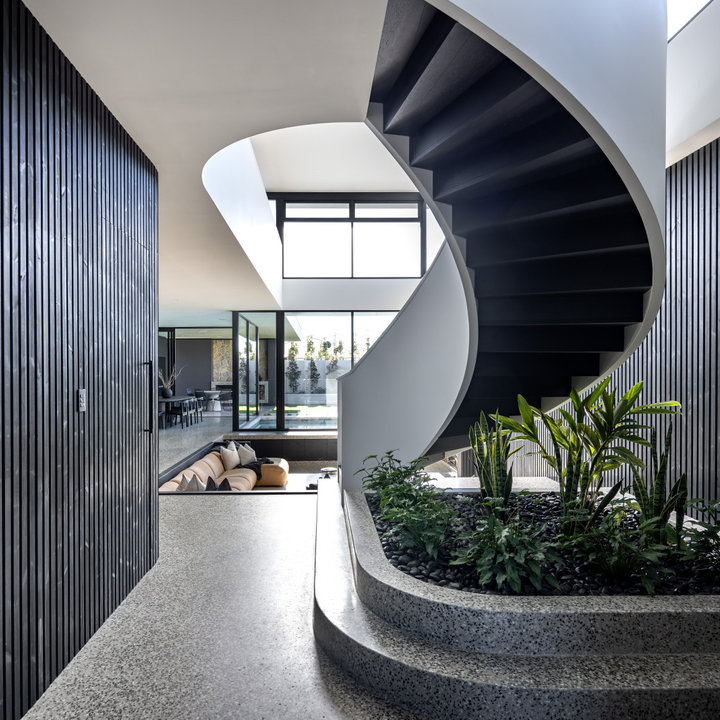 75 Beautiful Curved Staircase Ideas & Designs - August 2026 | Houzz AU