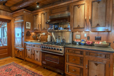 Inspiration for a kitchen remodel in Burlington