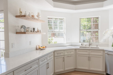 Example of a trendy home design design in Los Angeles