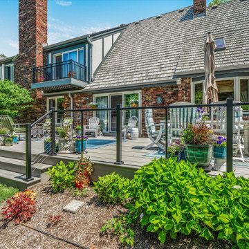 Deer Park Composite Deck with TimberTech® Reserve Driftwood & Westbury Bella Cav