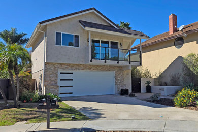 Elegant exterior home photo in San Diego