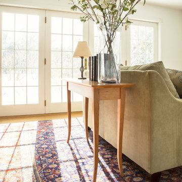 Classic Shaker Flare Leg Sofa Table