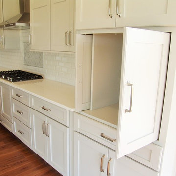 Tailor-made and Transitional White Kitchen. - Geneseo, IL