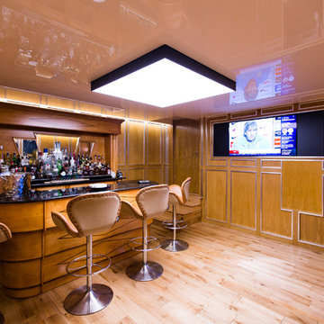 Bar and Entertainment Room