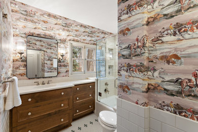Example of a classic bathroom design in Minneapolis