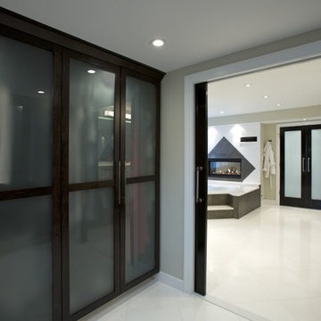 Spa Treatment at Home with Stunning Bath and Walk-in Closet