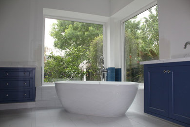 Inspiration for a contemporary bathroom remodel in Houston