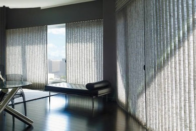 Inspiration for a living room remodel in Tampa