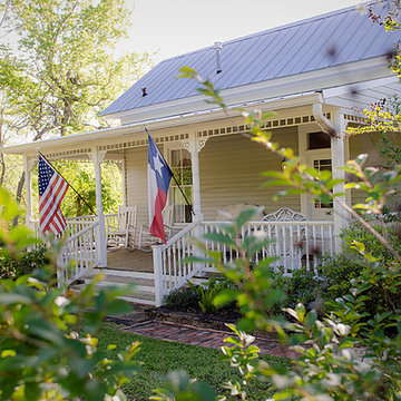 The Cottage at Chappell Hill Bed and Breakfast