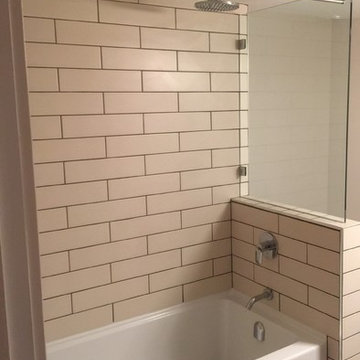 Tub End Wall / Glass Panel Showers