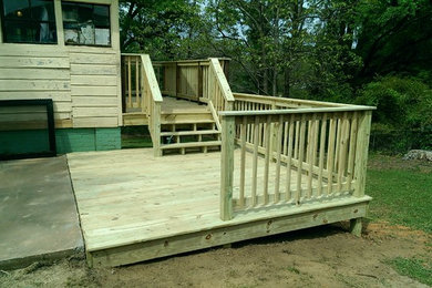 Elegant deck photo in Atlanta