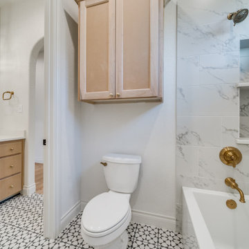 Spanish: 3,430 ft², 4 BR/3.5 BA/1 ST