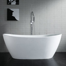 freestanding tub with bubbles