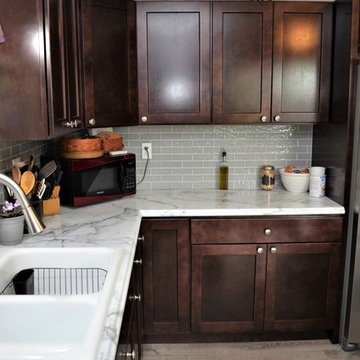 Hebron, IN. Haas Lifestyle Collection. Dark Maple Kitchen