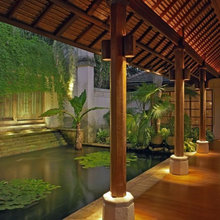 Left Entry Courtyard